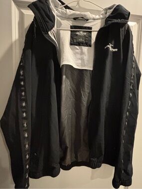 Hollister Black Men's Hooded Windbreaker with Side Logo Tape